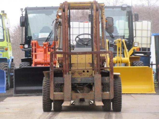 フォークリフトトヨタ3FD25