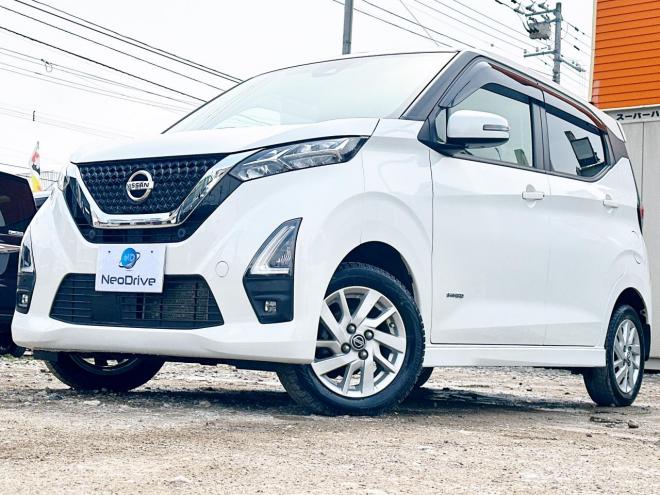 デイズ660ハイウェイスターX 4WD　ローンが不安な方＜優遇ローン＞　本州仕入　寒冷地 ナビ　シートヒーター 