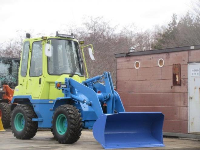 ホイールローダフルカワ　FL302-3 4WD 2Dr 4WD 2Dr