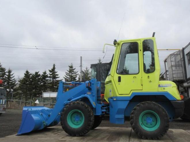 ホイールローダフルカワ　FL302-3 4WD 2Dr 4WD 2Dr