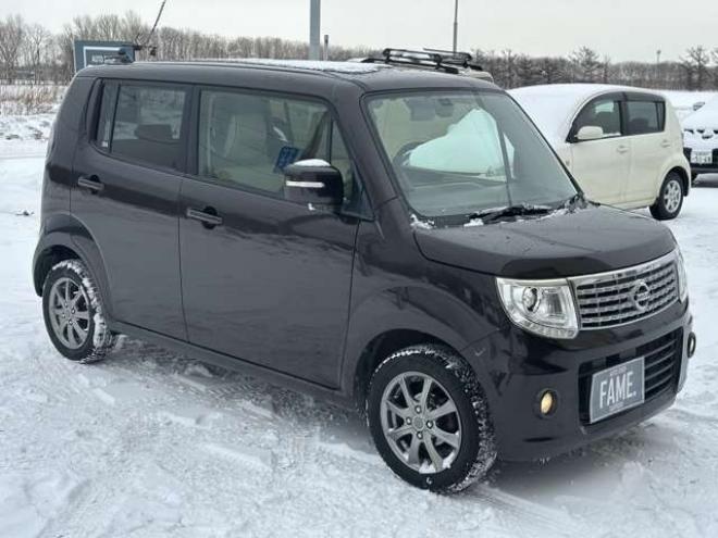 モコドルチェ X FOUR 4WD　ナビ TV Bカメラ BSスタッドレスイボ付 660