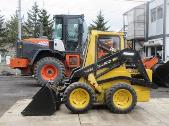 スキッドステアローダFORD　new holland L455