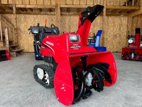除雪機　お手頃現状販売！ホンダ　HSS1170i！ハイブリッド！