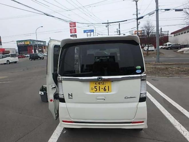 N-BOXカスタムG Lパッケージ 4WD　ナビテレビバックカメラ夏冬タイヤアルミ 660