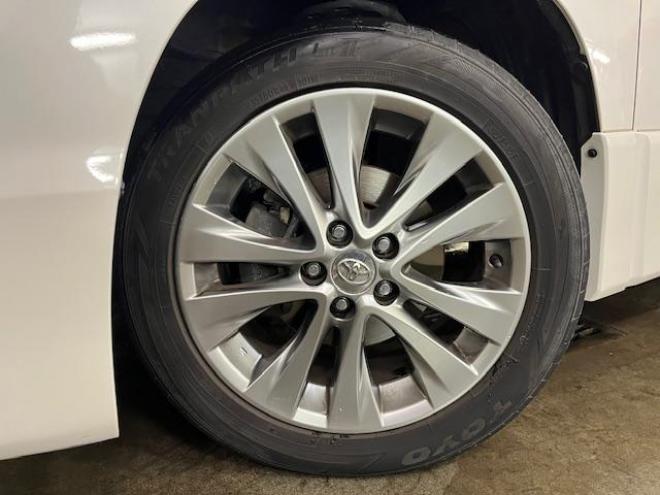 ヴェルファイア２．４Ｚ　プラチナセレクションⅡ　本州仕入　禁煙車　ＷＡＫＯＳバリアスコーティング済　純正１８インチＡＷ　純正１６ＡＷ＋スタッドレスタイヤ付　純正ＨＤＤナビ（ＣＤ＆ＤＶＤ再生　フルセグ地デジ　Ｂｌｕｅｔｏｏｔｈ）＋バックカメラ　フロントブラインドカメラ　両側パワースライドドア　パワーバックドア　ドライブレコーダー　クルーズコントロール　７人乗りキャプテンシート　オットマン　コーナーセンサー　横滑り防止装置　ＰＵＳＨスタート　スマートキー　タイミングチェーン車　ＨＩＤヘッドライト　ビルトインＥＴＣ 4WD 