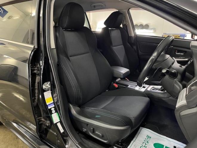 レヴォーグ１．６ＧＴ－Ｓアイサイト　アドバンスドＰＫＧ　スバルＤＩＴツインカムターボ　禁煙車　シュタイナー１８インチＡＷ＋新品夏タイヤ　純正１７ＡＷ＋スタッドレスタイヤ付　純正ナビ（フルセグ地デジ　ＤＶＤ再生　Ｂｌｕｅｔｏｏｔｈ）＋バックカメラ　ＬＥＤヘッドライト　エンジンスターター　ドライブレコーダー　オプション５連デイライト　クルーズコントロール　両席パワーシート　アイドリングストップ　パドルシフト　ＥＴＣ 4WD 1600 5Dr