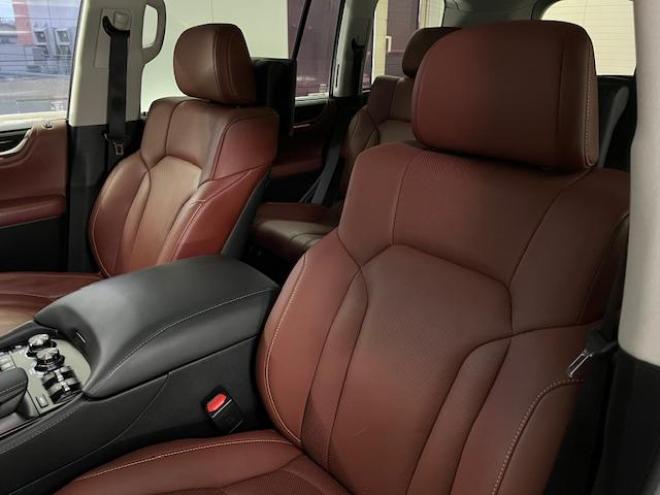 レクサスＬＸ５７０　寒冷地仕様　禁煙車　ＷＡＬＤ２１インチＡＷ　スタッドレスタイヤ付　マークレビンソン　リアエンターテイメント　電動サンルーフ　純正ナビ（フルセグ地デジ　ＤＶＤ再生　Ｂｌｕｅｔｏｏｔｈ対応）＋バックカメラ　純正レザーシート　三眼ＬＥＤヘッドライト　ヘッドアップディプレイ　リアツインモニター　エアサスコントローラー　純正エンジンスターター 4WD 5700 5Dr