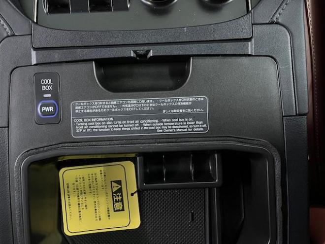 レクサスＬＸ５７０　寒冷地仕様　禁煙車　ＷＡＬＤ２１インチＡＷ　スタッドレスタイヤ付　マークレビンソン　リアエンターテイメント　電動サンルーフ　純正ナビ（フルセグ地デジ　ＤＶＤ再生　Ｂｌｕｅｔｏｏｔｈ対応）＋バックカメラ　純正レザーシート　三眼ＬＥＤヘッドライト　ヘッドアップディプレイ　リアツインモニター　エアサスコントローラー　純正エンジンスターター 4WD 5700 5Dr