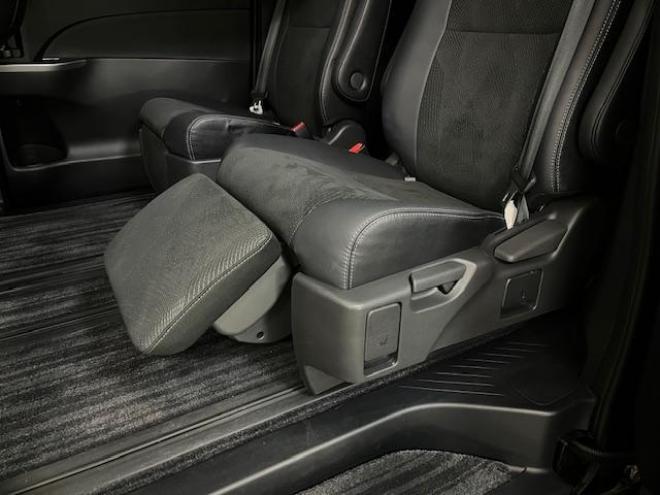 エスティマアエラスプレミアムエディション　後期型　本州仕入　禁煙車　ＷＡＫＯＳバリアスコーティング済　純正ブラポリ１８インチＡＷ　純正１６ＡＷ＋スタッドレスタイヤ付　両側パワースライドドア　ツインサンルーフ　アルパインＨＤＤナビ（フルセグ地デジ　ＤＶＤ再生　Ｂｌｕｅｔｏｏｔｈ）＋バックカメラ　純正ハーフレザーシート　ＰＵＳＨスタート　スマートキー　クルーズコントロール　運転席パワーシート　前後コーナーセンサー　タイミングチェーン車　ビルトインＥＴＣ　ＨＩＤ ヘッドライト 4WD 2400 5Dr