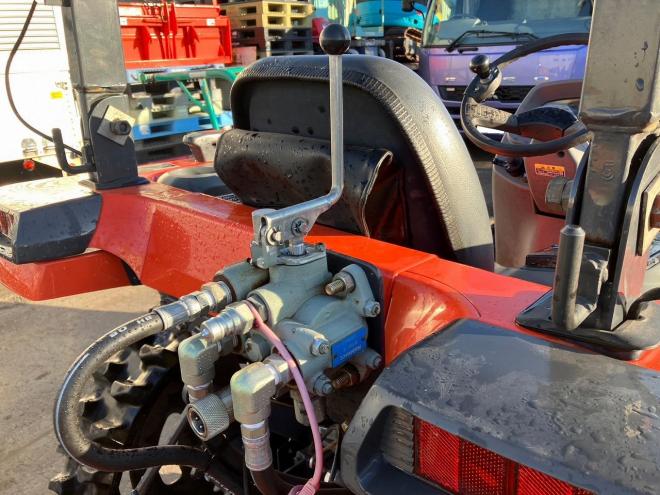 トラクタークボタ　中古　FT21F　セミクローラトラクター