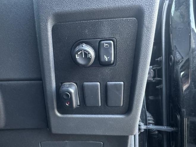 デュアリス2.0 20G FOUR 5名 4WD 2000 5Dr