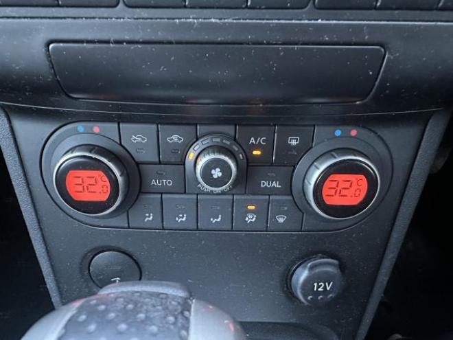 デュアリス2.0 20G FOUR 5名 4WD 2000 5Dr