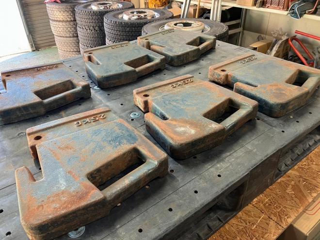 その他クボタ　中古　トラクターウェイト　25kg×6枚