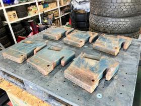 その他　クボタ　中古　トラクターウェイト　25kg×6枚　農機具