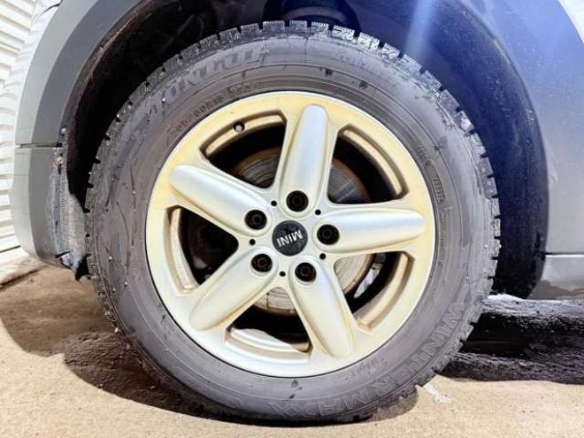ミニクロスオーバー クーパー D オール4 4WD　下廻防錆スマキーETC夏冬タイヤ 正規輸入車 2000