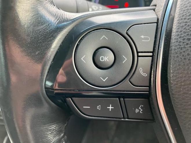 クラウンハイブリッドＲＳ　Ｆｏｕｒ　４ＷＤ　アイドリングストップ　電動格納ミラー　オートクルーズコントロール　ＡＣ１００Ｖ　シートヒーター　Ｂｌｕｅｔｏｏｔｈ接続　バックカメラ　ＴＶ　ＥＴＣ　ＵＳＢ入力端子　電動シート　オートライト 4WD 2500 4Dr