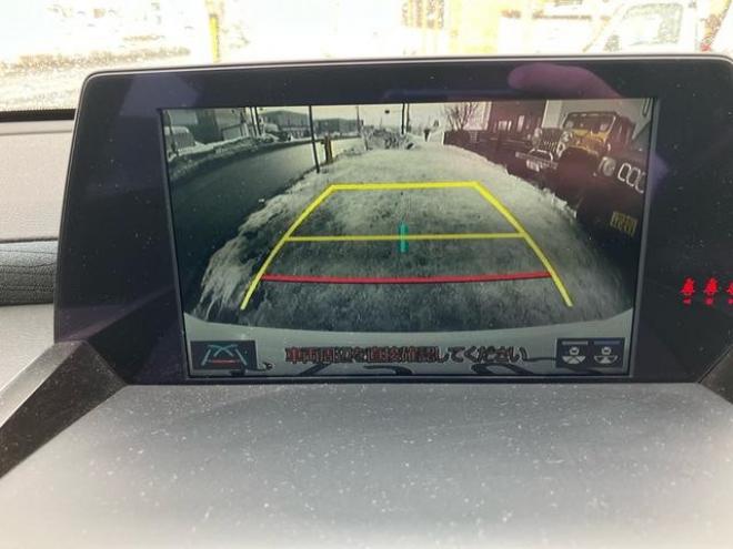 クラウンハイブリッドＲＳ　Ｆｏｕｒ　４ＷＤ　アイドリングストップ　電動格納ミラー　オートクルーズコントロール　ＡＣ１００Ｖ　シートヒーター　Ｂｌｕｅｔｏｏｔｈ接続　バックカメラ　ＴＶ　ＥＴＣ　ＵＳＢ入力端子　電動シート　オートライト 4WD 2500 4Dr