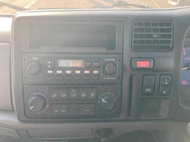 タイタンダッシュ 　マツダ　タイタンダッシュ　４ＷＤ　２０００ＣＣ　ディーゼル　スタッドレス付き 4WD 2000(D) 4Dr