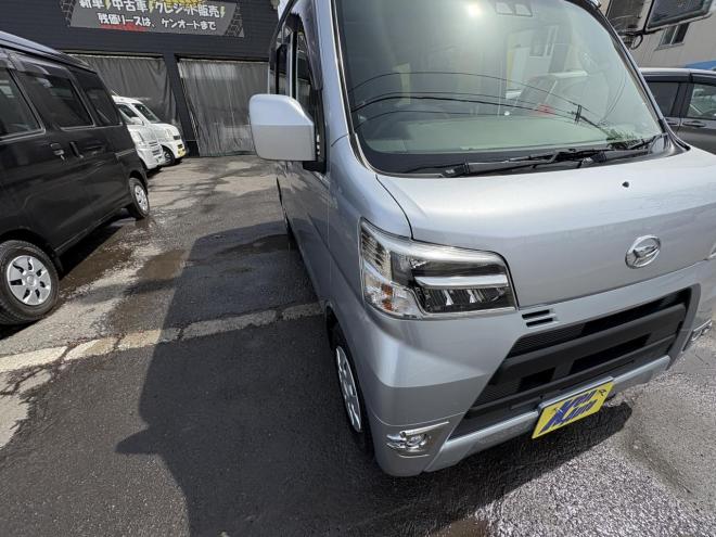 ハイゼットHIJET CARGO 4WD CRUSE TURBO sa3  寒冷地仕様　リアヒーター　本州仕入　TURBO スマアシ３　　ＶＳＣ　フルセグナビカメラ　バックカメラ　アイドリングSTOP フォグランプ　LEDヘット　ドラレコ　同色塗装　etc 4WD 660 5Dr