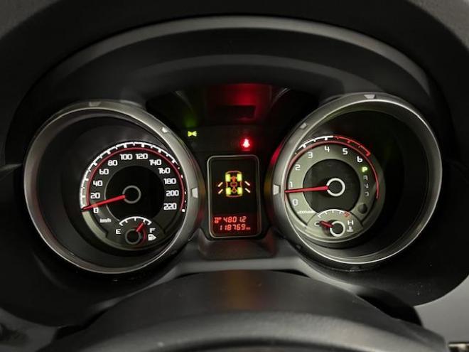 パジェロロングスーパーエクシード　本州仕入　寒冷地仕様　ダブルバッテリー　禁煙車　ディーゼルターボ　新品ＷＥＤＳキーラー１７ＡＷ＋新品ＴＯＹＯホワイトレタータイヤ　純正１７ＡＷ＋スタッドレスタイヤ付　新品ＪＡＯＳブラックマッドガード　純正ナビ（フルセグ地デジ　ＤＶＤ再生　Ｂｌｕｅｔｏｏｔｈ）＋バックカメラ　ロックフォードサウンド　純正レザーシート　クルーズコントロール　両席シートヒーター　エンジンスターター　リアヒーター　横滑り防止装置　盗難防止装置　１００Ｖ電源　ＨＩＤ　ＥＴＣ 4WD 3200 5Dr