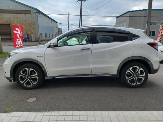 ヴェゼル1.5 ハイブリッド X ホンダセンシング ブリリアント スタイルエディション 4WD　塩害ガード塗装施工済み 1500