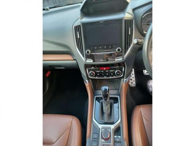 フォレスター2.0 アドバンス 4WD　本州仕入れ塩害ガード塗装施工済み 2000