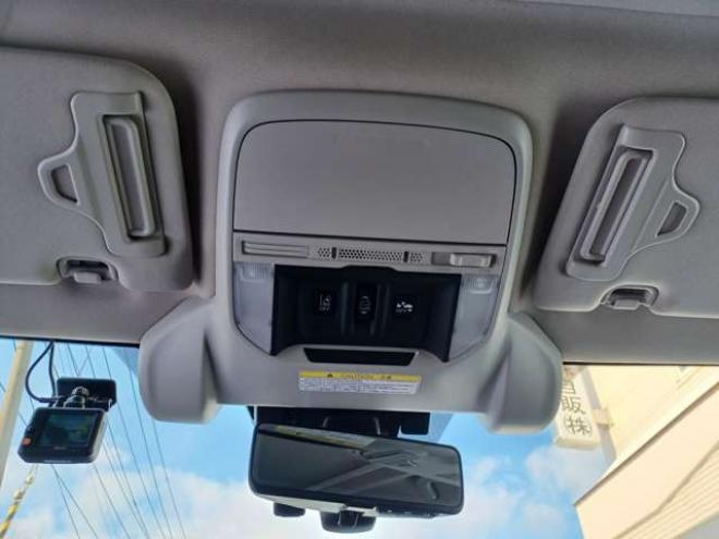 フォレスター2.0 アドバンス 4WD　本州仕入れ塩害ガード塗装施工済み 2000