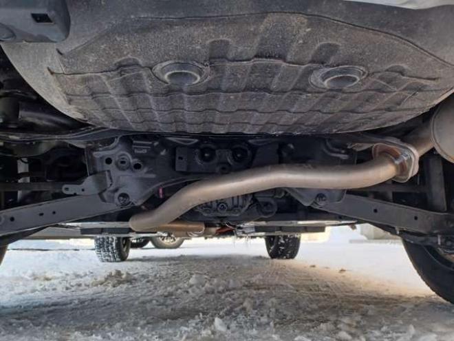 フォレスター2.0 アドバンス 4WD　本州仕入れ塩害ガード塗装施工済み 2000