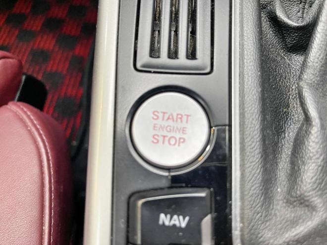アウディ2.0TFSI クワトロ 4WD 5年保証 スマキー ナビTV シートヒーター ETC ドラレコ 寒冷地仕様 禁煙 修復歴無