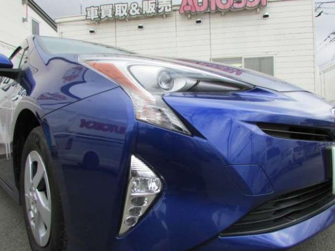 プリウス1.8 S E-Four 4WD　フルセグテレビ　エンジンスターター 1800