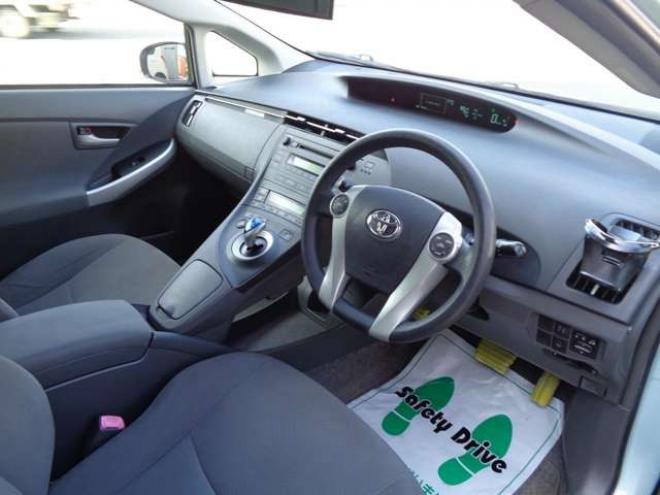 プリウス1.8 S　プッシュスタート+スマートキー　ETC 2WD 1800