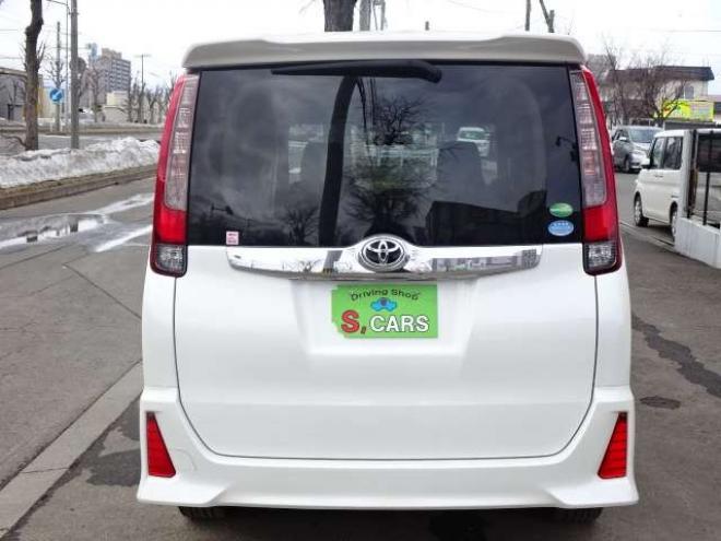 ノア2.0 Si 4WD　本州車　保証1年　Wパワスラ　ナビ 地デジ 2000