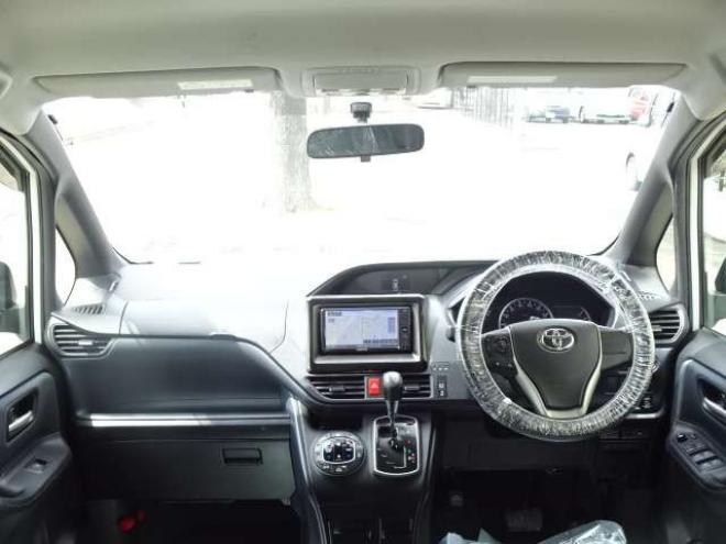 ノア2.0 Si 4WD　本州車　保証1年　Wパワスラ　ナビ 地デジ 2000