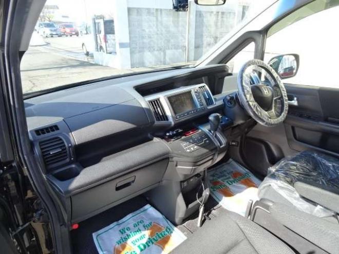 ステップワゴン2.0 スパーダ Z 4WD　事故無　保証付1年　Bカメラ　Wパワスラ 2000
