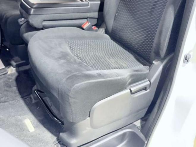 セレナ2.0 20X Vセレクション+Safety 4WD　下廻防錆TVナビBカメエンスタETC 2000