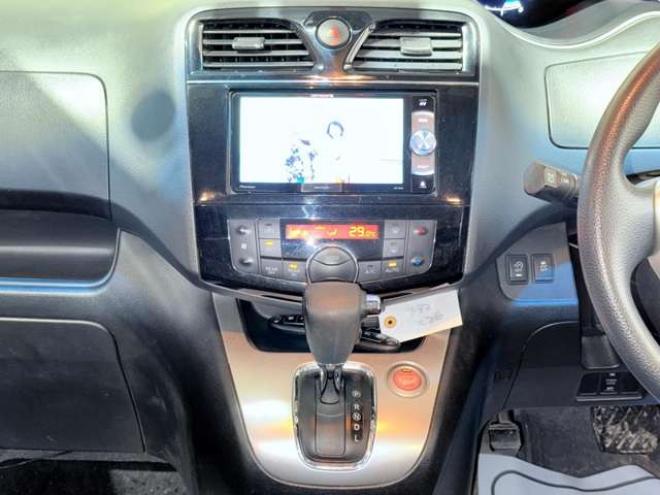 セレナ2.0 20X Vセレクション+Safety 4WD　下廻防錆TVナビBカメエンスタETC 2000