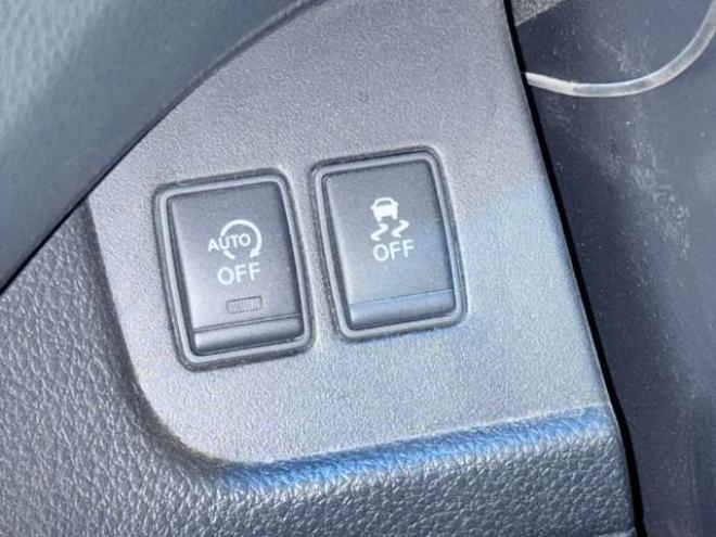 セレナ2.0 20X Vセレクション+Safety 4WD　下廻防錆TVナビBカメエンスタETC 2000