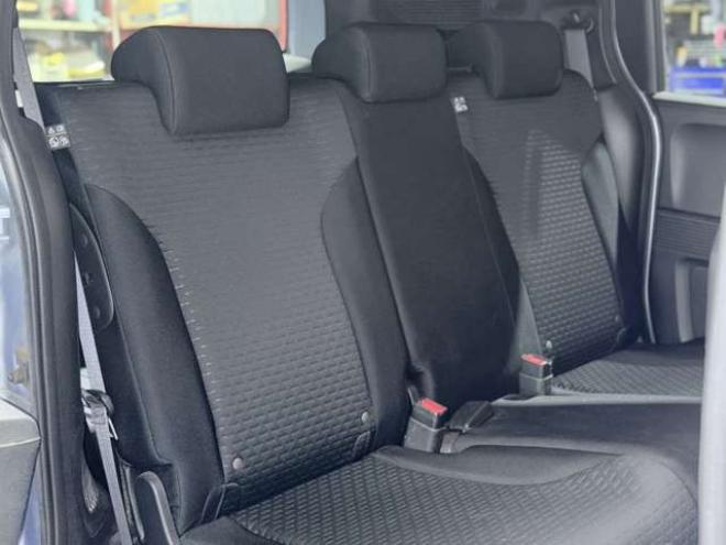 フリードスパイクハイブリッド1.5 ジャストセレクション　下廻防錆キーレスETC 2WD 1500