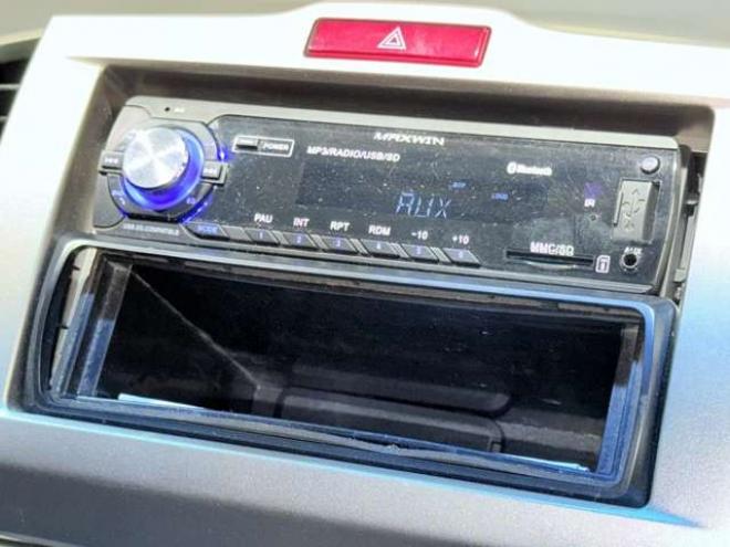 フリードスパイクハイブリッド1.5 ジャストセレクション　下廻防錆キーレスETC 2WD 1500