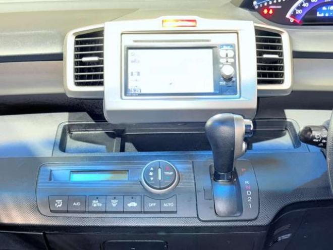 フリードスパイク1.5 G エアロ 4WD　下廻防錆ドラレコTVナビBカメエンスタETC 1500