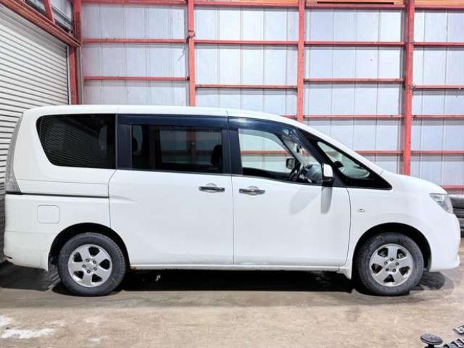 セレナ2.0 20X 4WD　下廻防錆DレコTVナビエンスタETC 2000