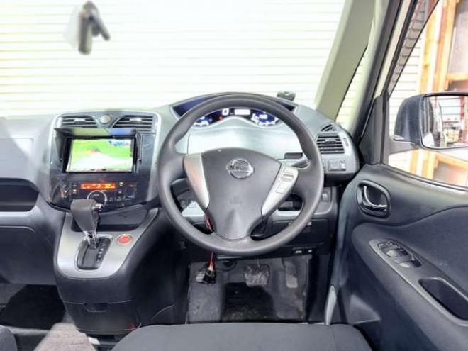 セレナ2.0 20X 4WD　下廻防錆DレコTVナビエンスタETC 2000
