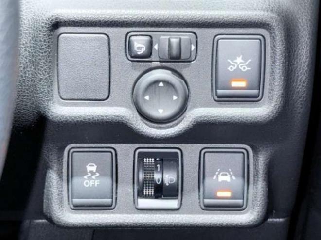ノート1.2 X FOUR 4WD　下廻防錆TVナビBカメエンスタ 1200