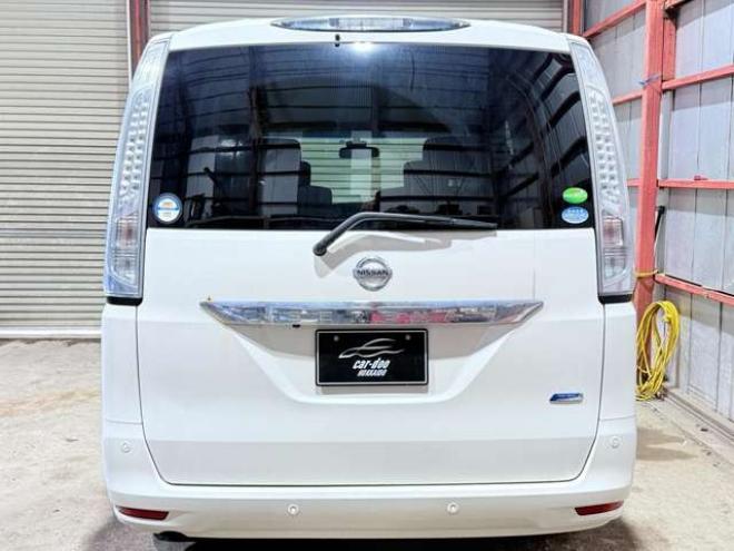 セレナ2.0 20X Vセレクション+Safety 4WD　下廻防錆TVナビBカメエンスタETC 2000