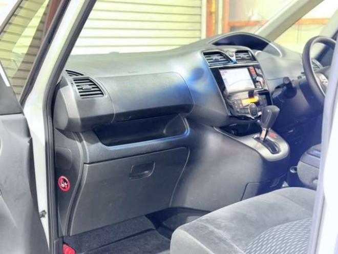 セレナ2.0 20X Vセレクション+Safety 4WD　下廻防錆TVナビBカメエンスタETC 2000