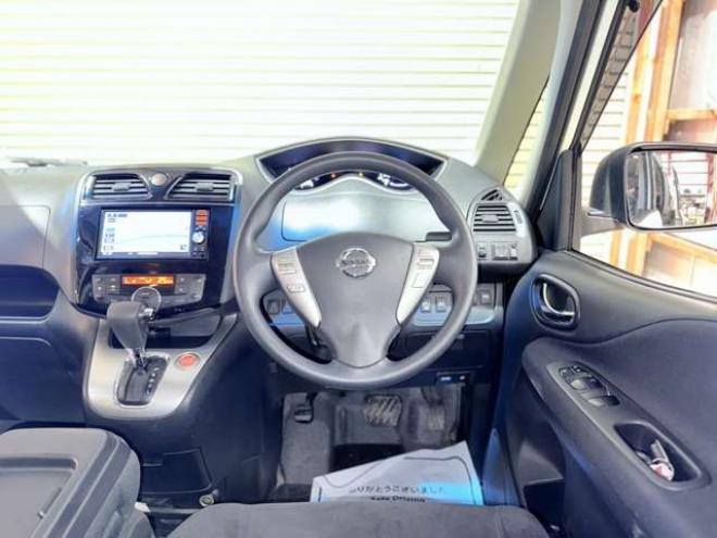 セレナ2.0 20X Vセレクション+Safety 4WD　下廻防錆TVナビBカメエンスタETC 2000