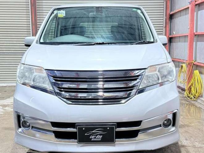 セレナ2.0 ライダー Jパッケージ 4WD　下廻防錆TVナビ後席モニターETC 2000