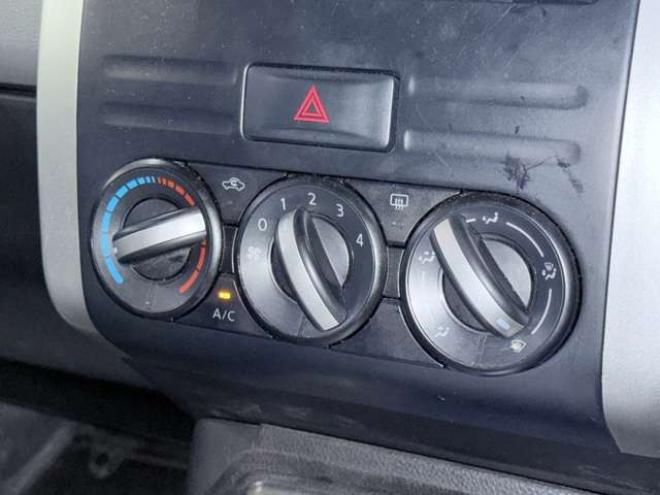 エクストレイル2.0 20S 4WD　下廻防錆DPオーディオBカメETC夏冬タイヤ 2000