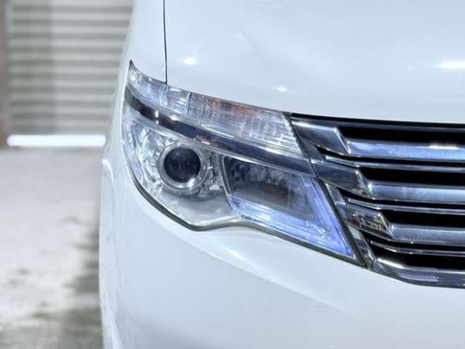 セレナ2.0 20X 4WD　下廻防錆TVナビBカメETCエンスタ 2000