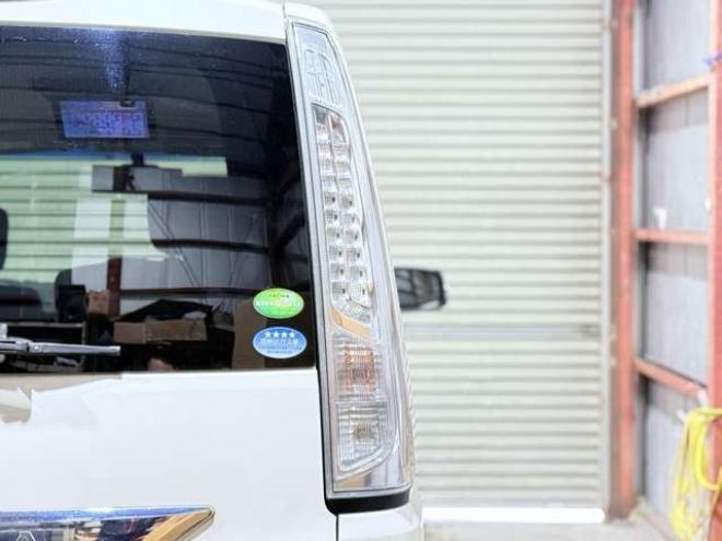 セレナ2.0 20X 4WD　下廻防錆TVナビBカメETCエンスタ 2000